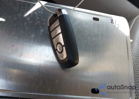 2021 Ford Escape Sel z USA, uszkodzony, nr VIN 1FMCU9H91MUA13939